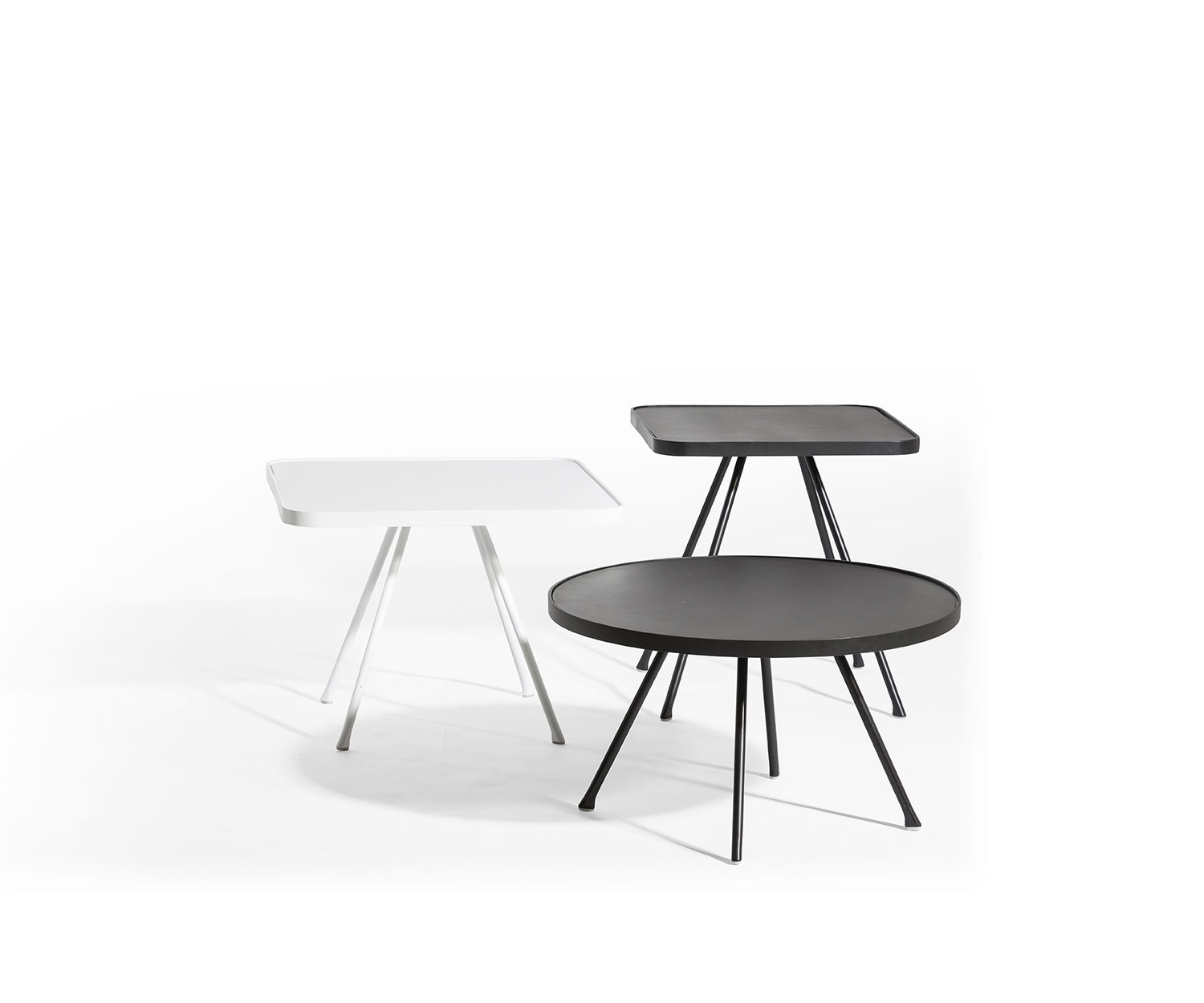 Oasiq Attol aluminium bijzettafel Oasiq Attol aluminium bijzettafel