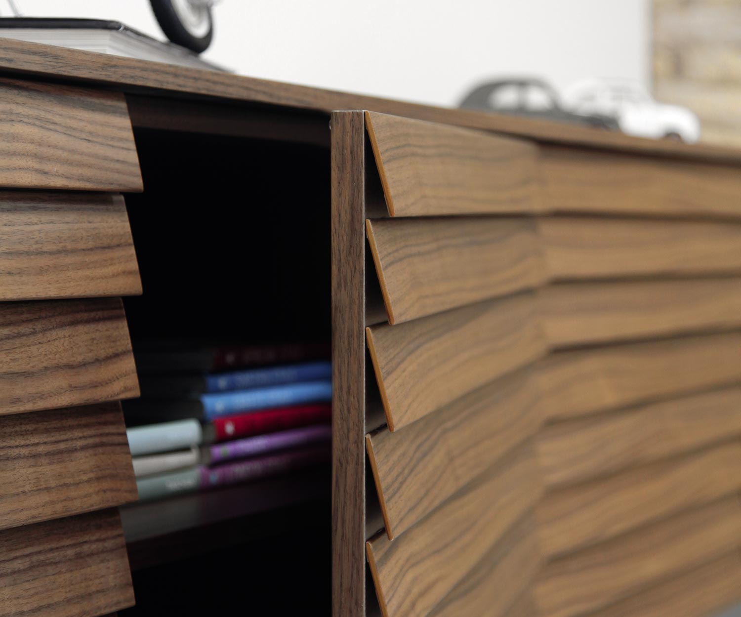 Hoogwaardige Punt Sussex dressoirdeur open lattenfront walnoot Hoogwaardige Punt Sussex dressoirdeur open lattenfront walnoot