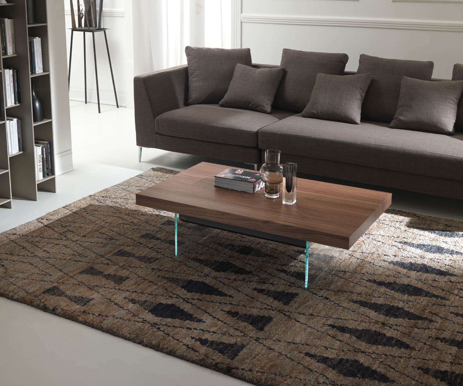 Ozzio Bellagio walnoten salontafel op transparante poten Ozzio Bellagio walnoten salontafel op transparante poten