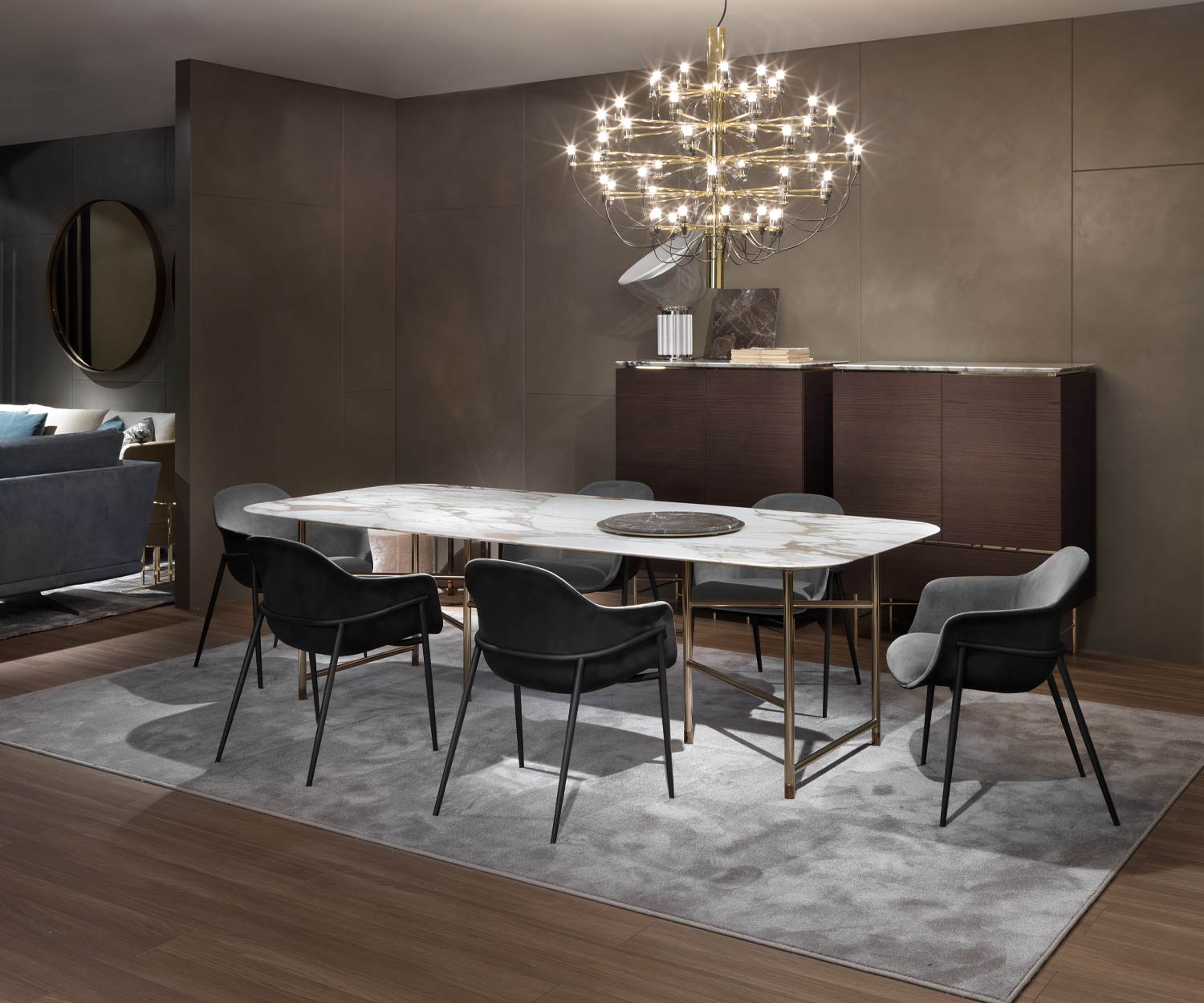 Gestoffeerde Chia stoel van Marelli in de eetkamer Gestoffeerde Chia stoel van Marelli in de eetkamer