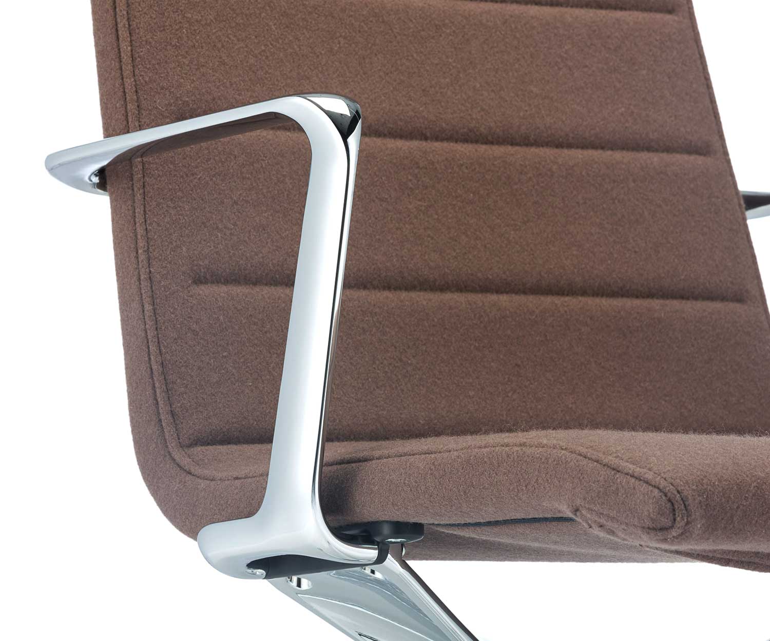 ICF Valea lounge design bureaustoel zachte bekleding bruin ICF Valea lounge design bureaustoel zachte bekleding bruin