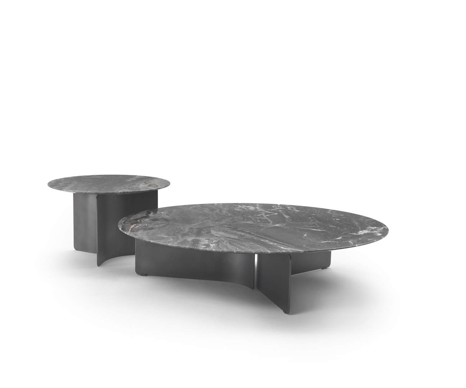 2 Wave salontafels van Marelli in grijs met Arabescato blad en metalen onderstel 2 Wave salontafels van Marelli in grijs met Arabescato blad en metalen onderstel