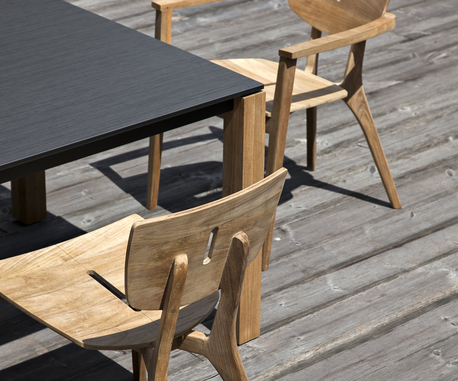 Oasiq Machar Design teakhouten tuintafel met Copenhagen en Diuna stoelen Oasiq Machar Design teakhouten tuintafel met Copenhagen en Diuna stoelen