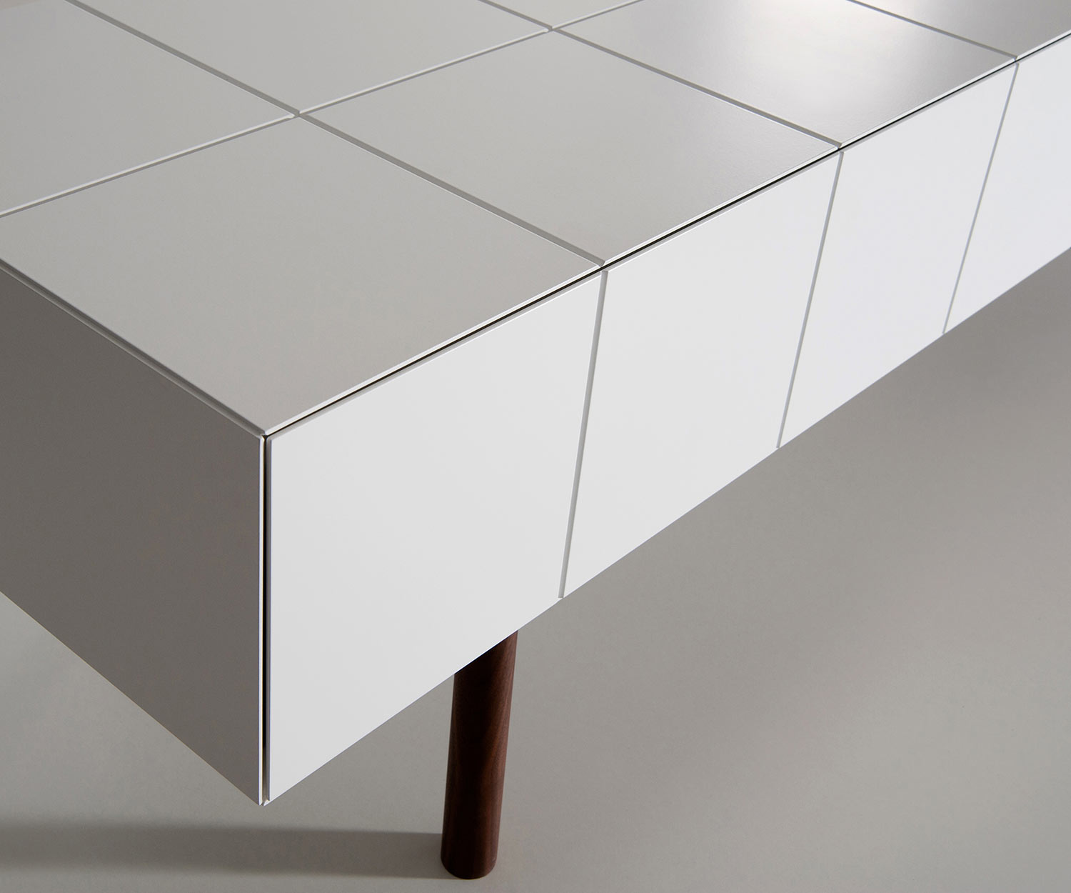 Exclusief al2 Design TV design lowboard MOS I KO 005 B in zwart gelakt Exclusief al2 Design TV design lowboard MOS I KO 005 B in zwart gelakt
