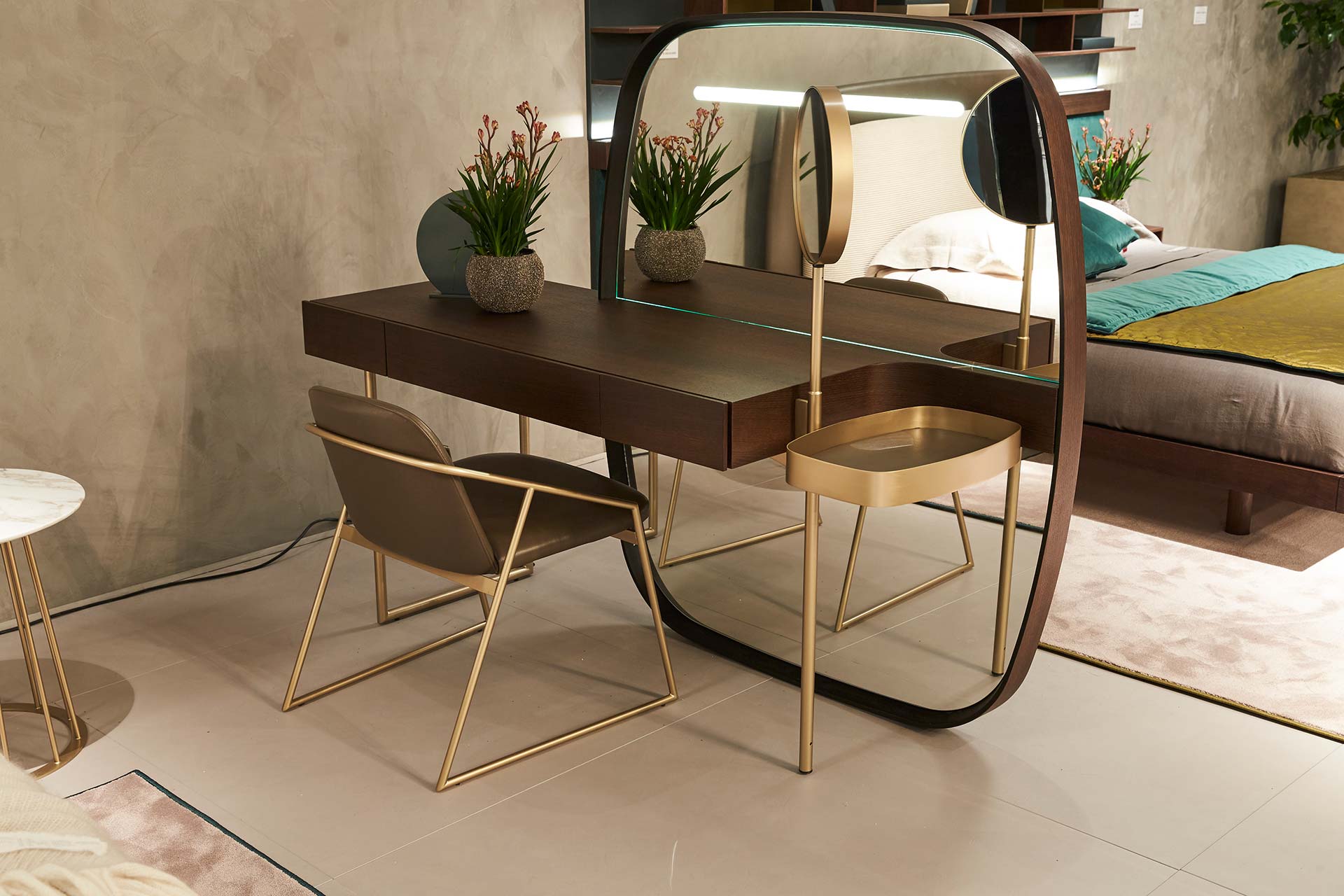 Luxe gouden design kaptafel Luxe gouden design kaptafel