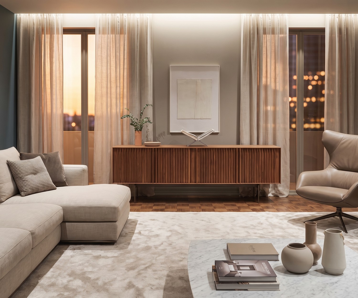 Design dressoir ka-bera 003 A van walnoothout met lamellendeuren in een moderne, sfeervolle woonkamer.
