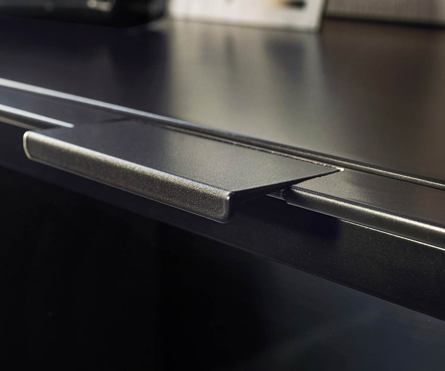 Hoge kwaliteit Livitalia Wandmeubel C36 in detail Handgreep Hoge kwaliteit Livitalia Wandmeubel C36 in detail Handgreep