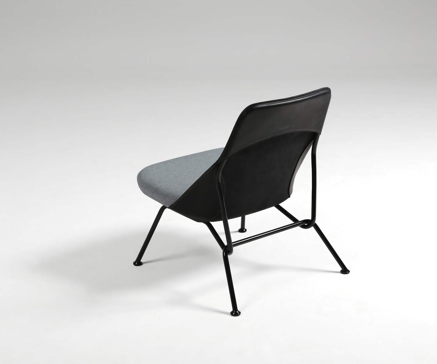 Prostoria Rug grijs antraciet chroom zwart Prostoria Rug grijs antraciet chroom zwart