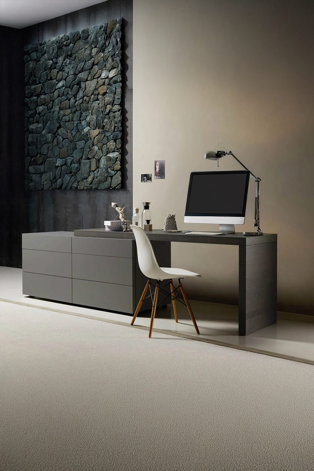 huiselijke-werkplek-bestaande-uit-een-grijze-commode-met-tafel-en-een-moderne-lichte-stoel