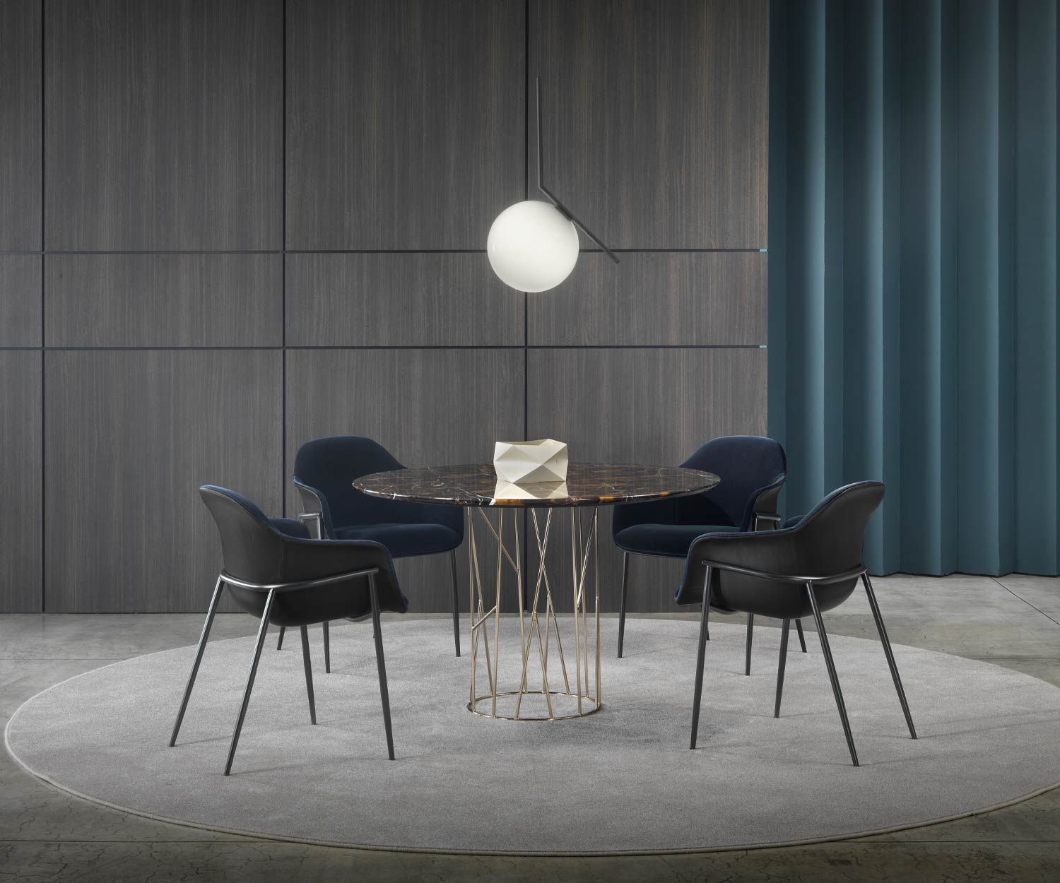 Exclusieve Marelli Chia Design fauteuil zwart frame Exclusieve Marelli Chia Design fauteuil zwart frame