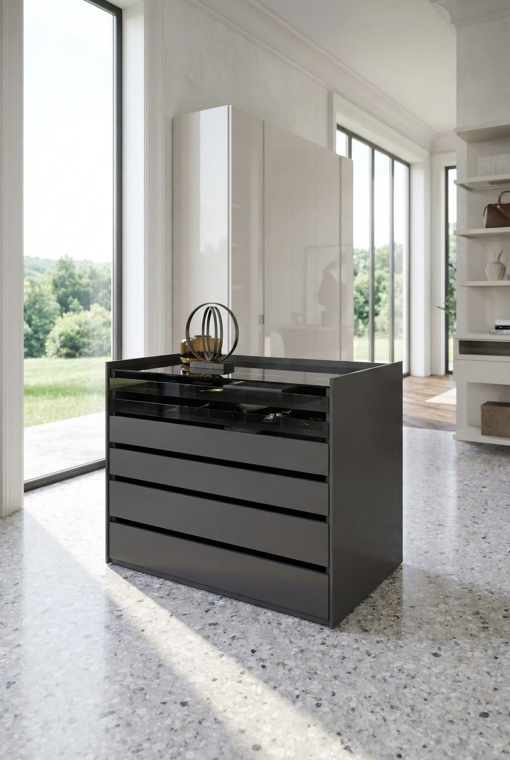 Elegant kledingkast eiland in het midden van een lichte kleedkamer Elegant kledingkast eiland in het midden van een lichte kleedkamer