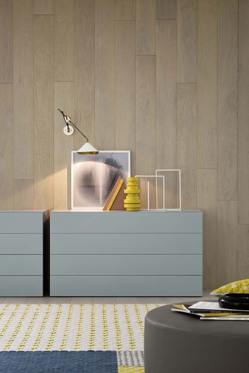 Ladekast babyblauw gelakt