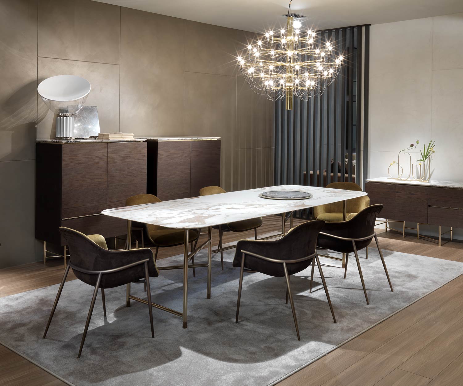 Elegante Marelli Kyoto design eettafel Calacatta marmeren tafelblad Panoramazicht Elegante Marelli Kyoto design eettafel Calacatta marmeren tafelblad Panoramazicht
