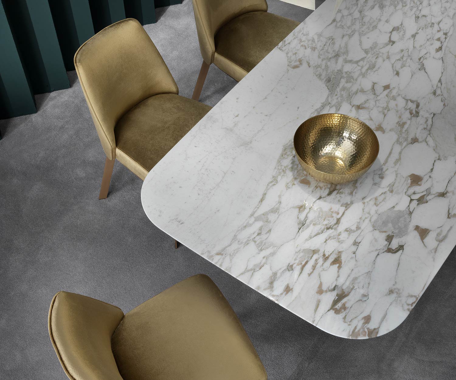 Luxe Twig conferentie eettafel van Marelli met Carrara blad Luxe Twig conferentie eettafel van Marelli met Carrara blad