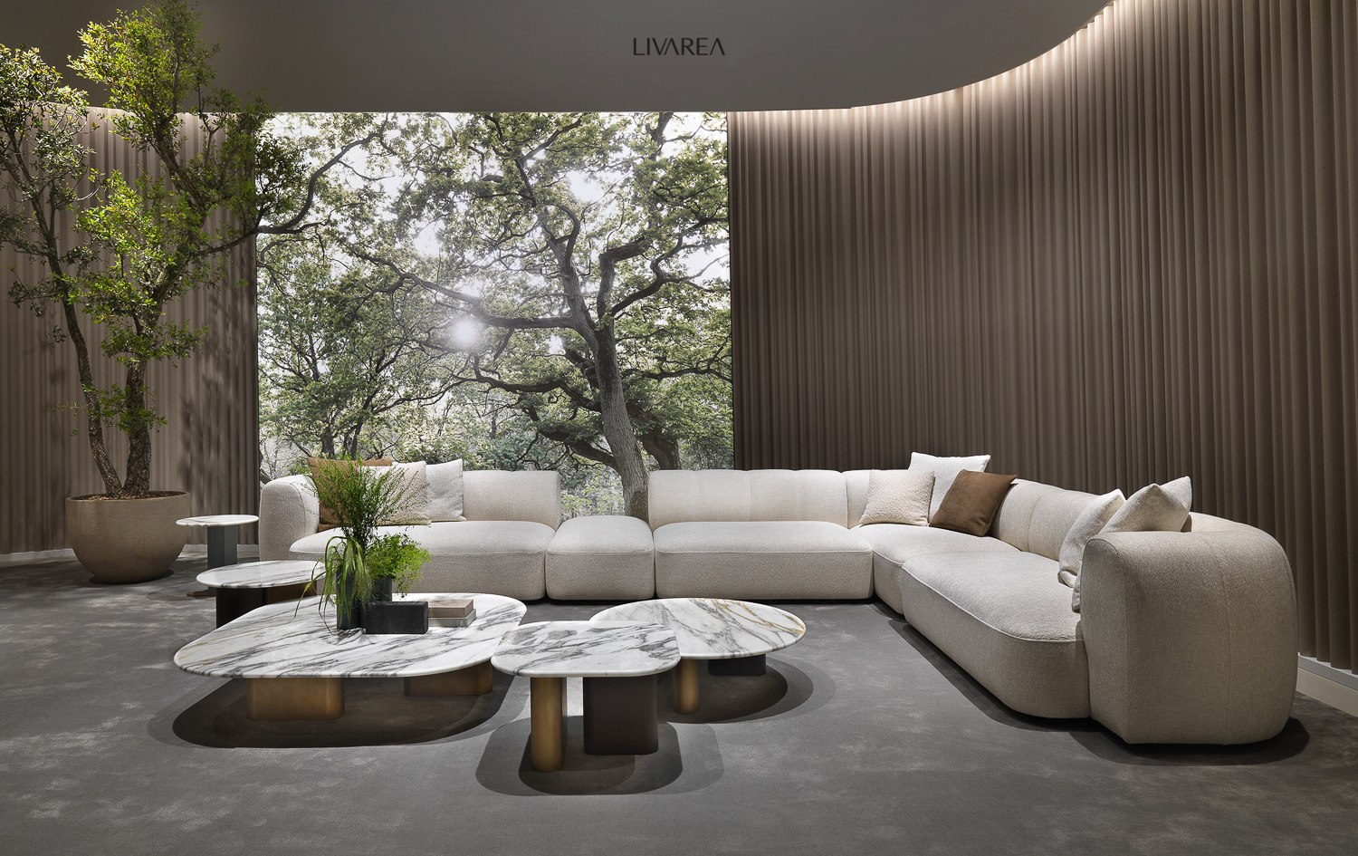 Overweldigend design woonkamer luxe edel met grote bank l vorm salontafels modern woonlandschap Overweldigend design woonkamer luxe edel met grote bank l vorm salontafels modern woonlandschap