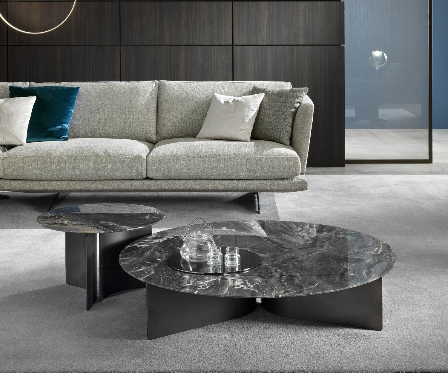 Exclusief Marelli Salontafel Wave Marmer Arabescato Grijs Metalen frame Zwart Exclusief Marelli Salontafel Wave Marmer Arabescato Grijs Metalen frame Zwart