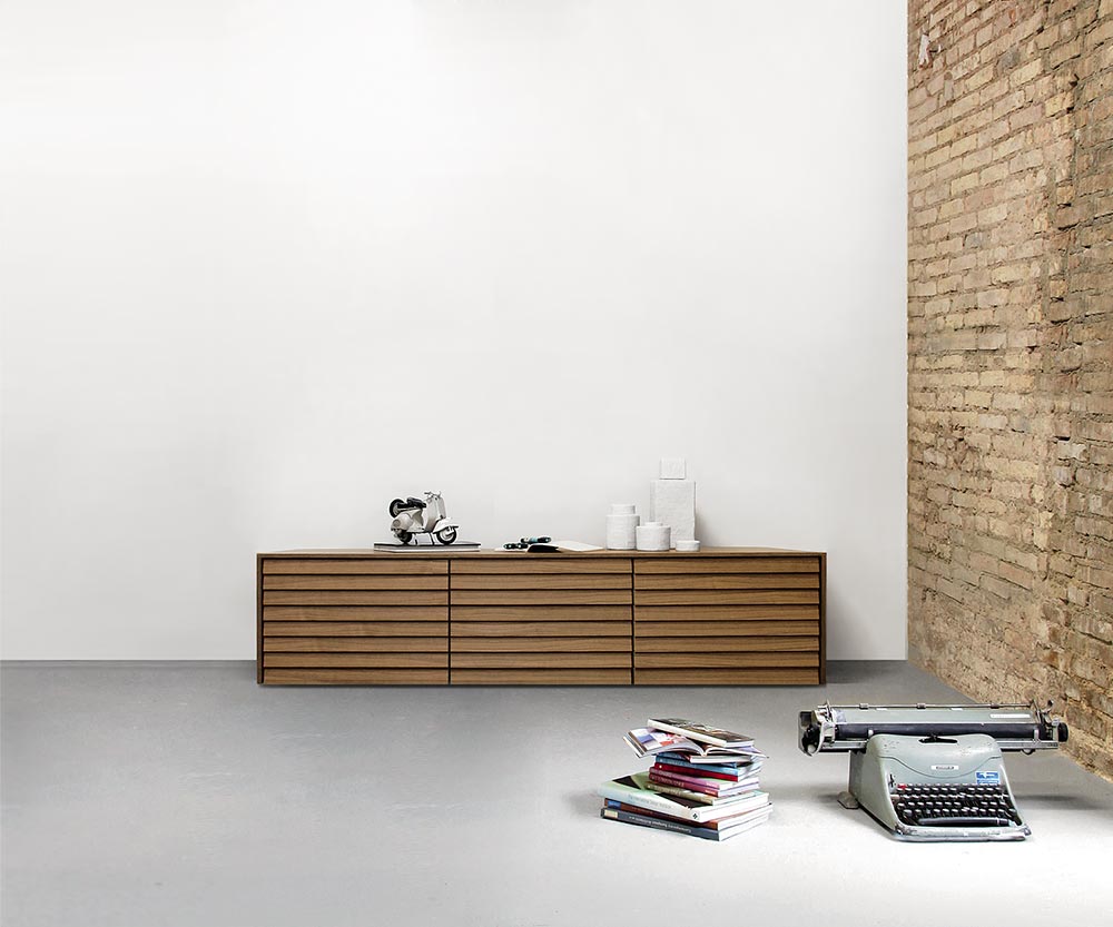 Punt Sussex dressoir vloer B177 super mat walnoot Punt Sussex dressoir vloer B177 super mat walnoot