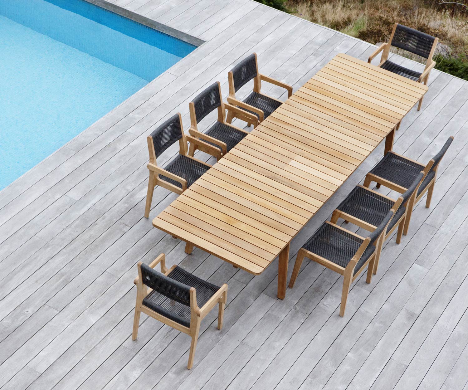 Oasiq Skagen design teakhouten terrasstoel bekleed met handgeweven touwen