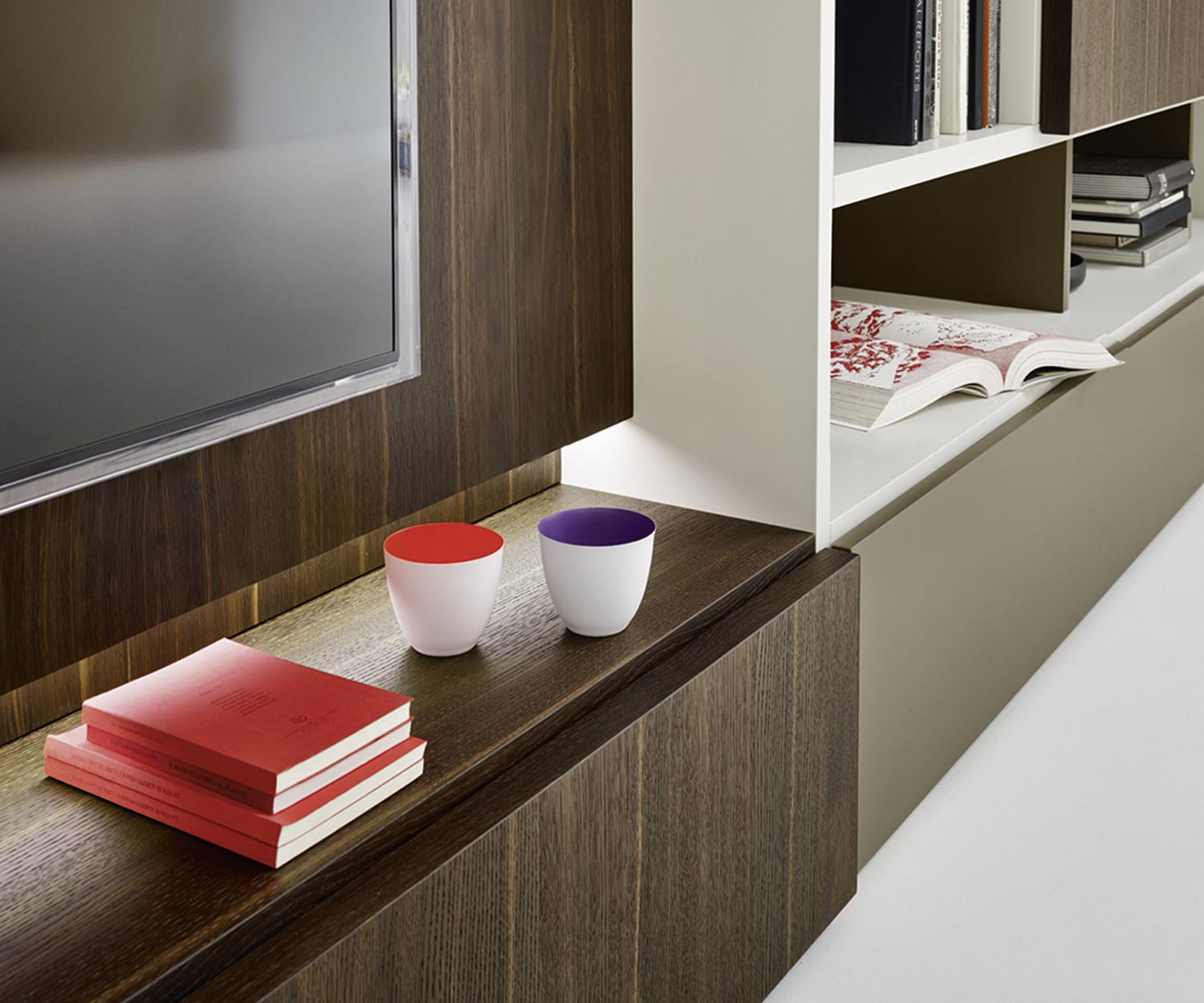 Hoogwaardige Livitalia Design boekenplank C52 in detail TV-module met verlichting Hoogwaardige Livitalia Design boekenplank C52 in detail TV-module met verlichting