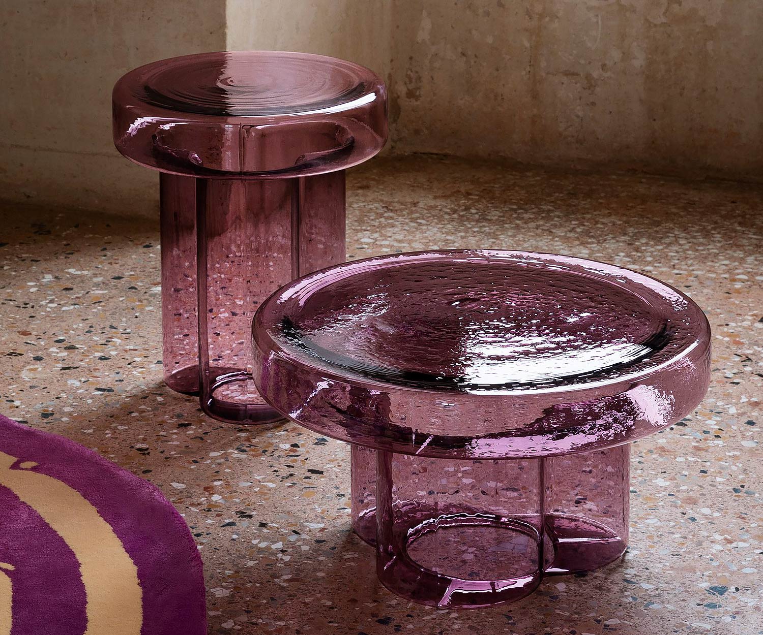 Miniforms Soda Design salontafel glas violet Miniforms Soda Design salontafel glas violet