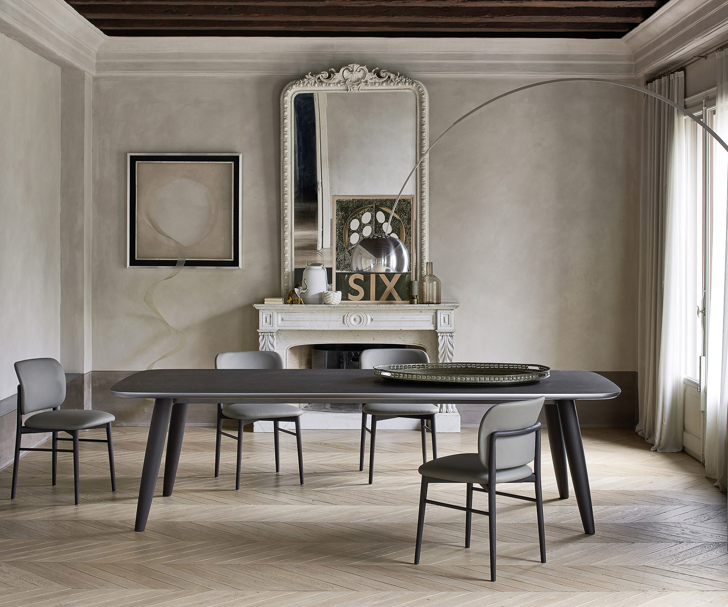 Grote Livitalia Convivio design rechthoekige eetkamertafel in de woonkamer Grote Livitalia Convivio design rechthoekige eetkamertafel in de woonkamer