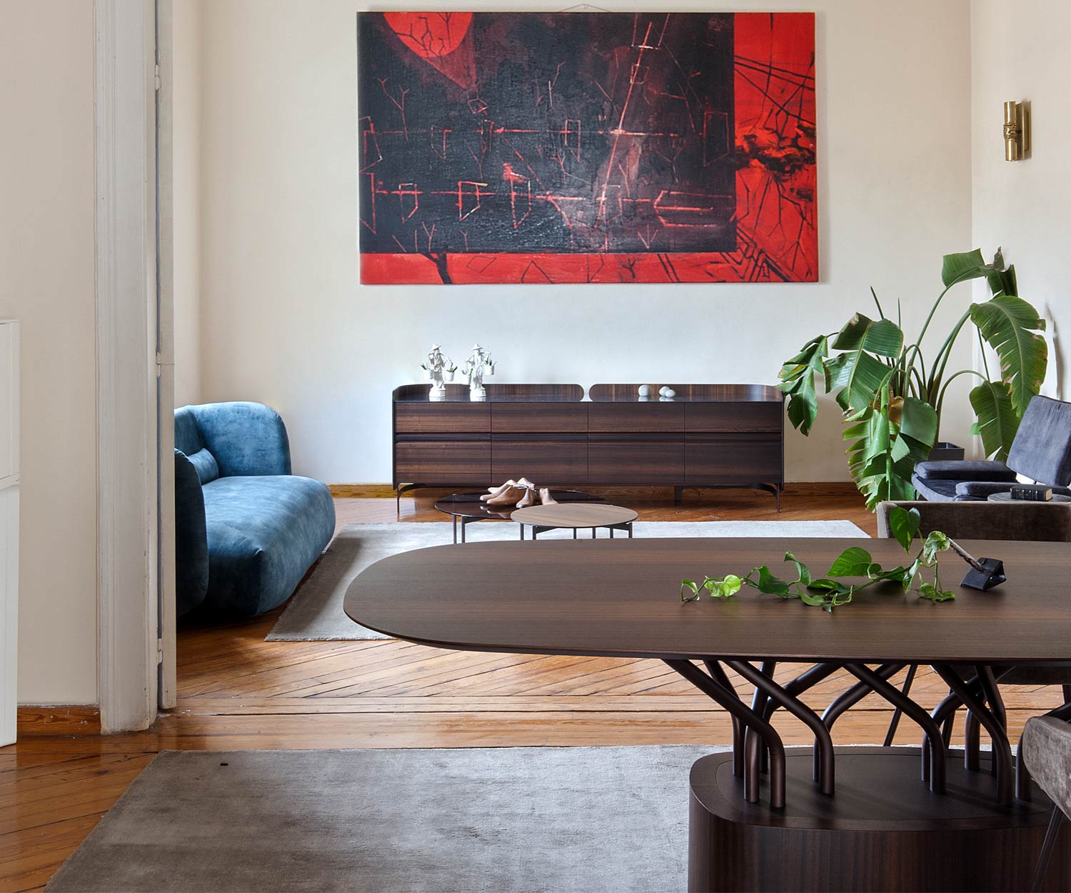 Modern al2 Design eettafel Gedeeltelijk panorama van de eetkamer naar de woonkamer Modern al2 Design eettafel Gedeeltelijk panorama van de eetkamer naar de woonkamer