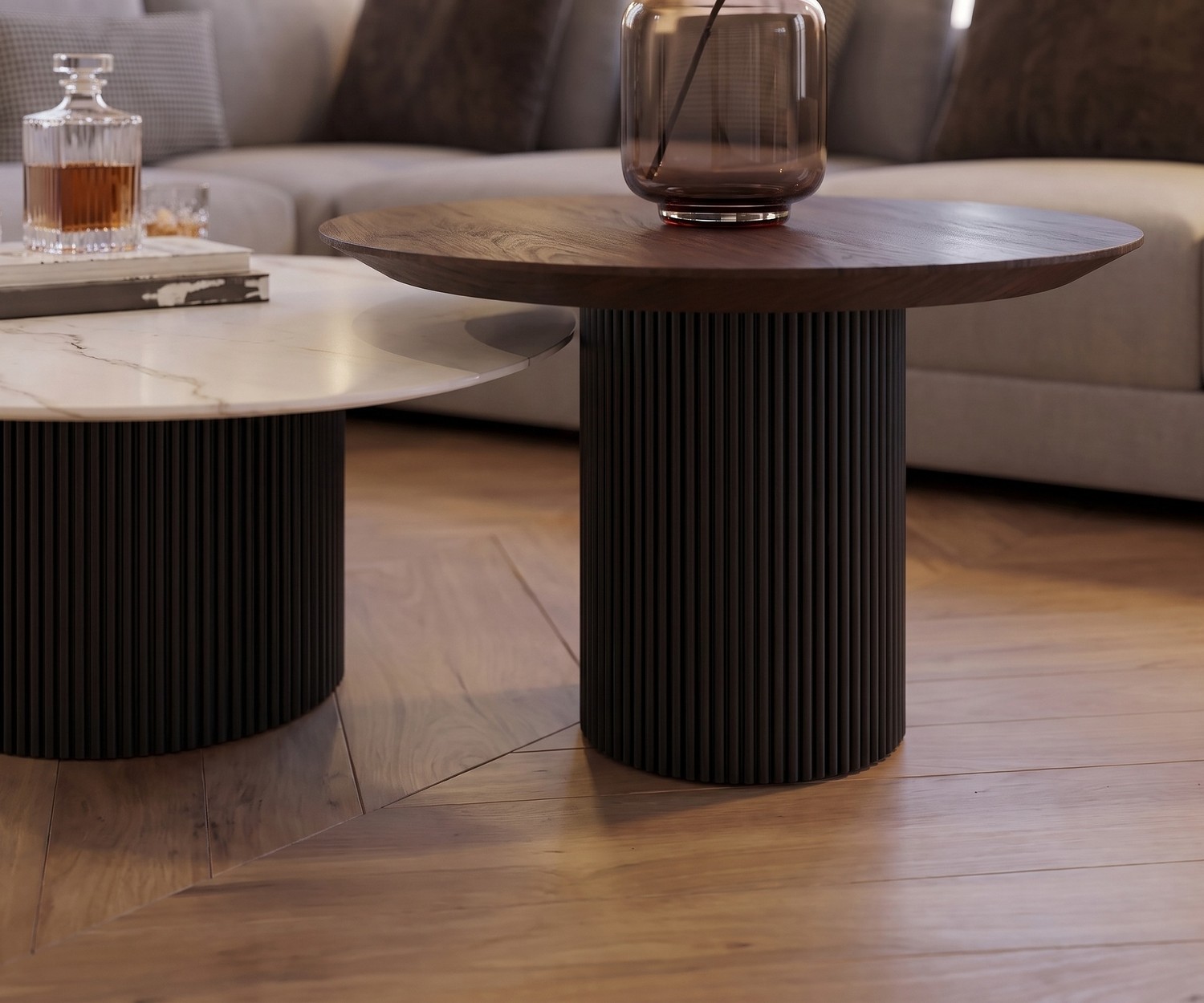al2 dakry 006 salontafel set van keramiek en hout Salontafel voor de woonkamer al2 dakry 006 als elegante set van keramiek en hout voor een moderne grijze hoekbank.