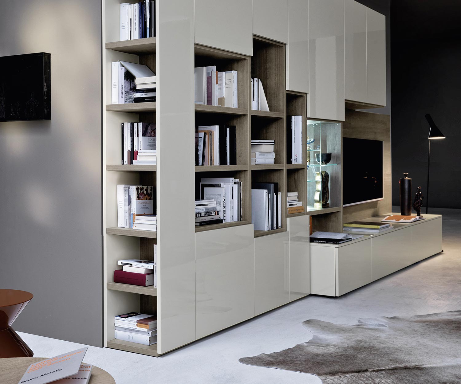 Hoogwaardig Livitalia Design wandmeubel C64 met boekenplank aan de zijkant Hoogwaardig Livitalia Design wandmeubel C64 met boekenplank aan de zijkant