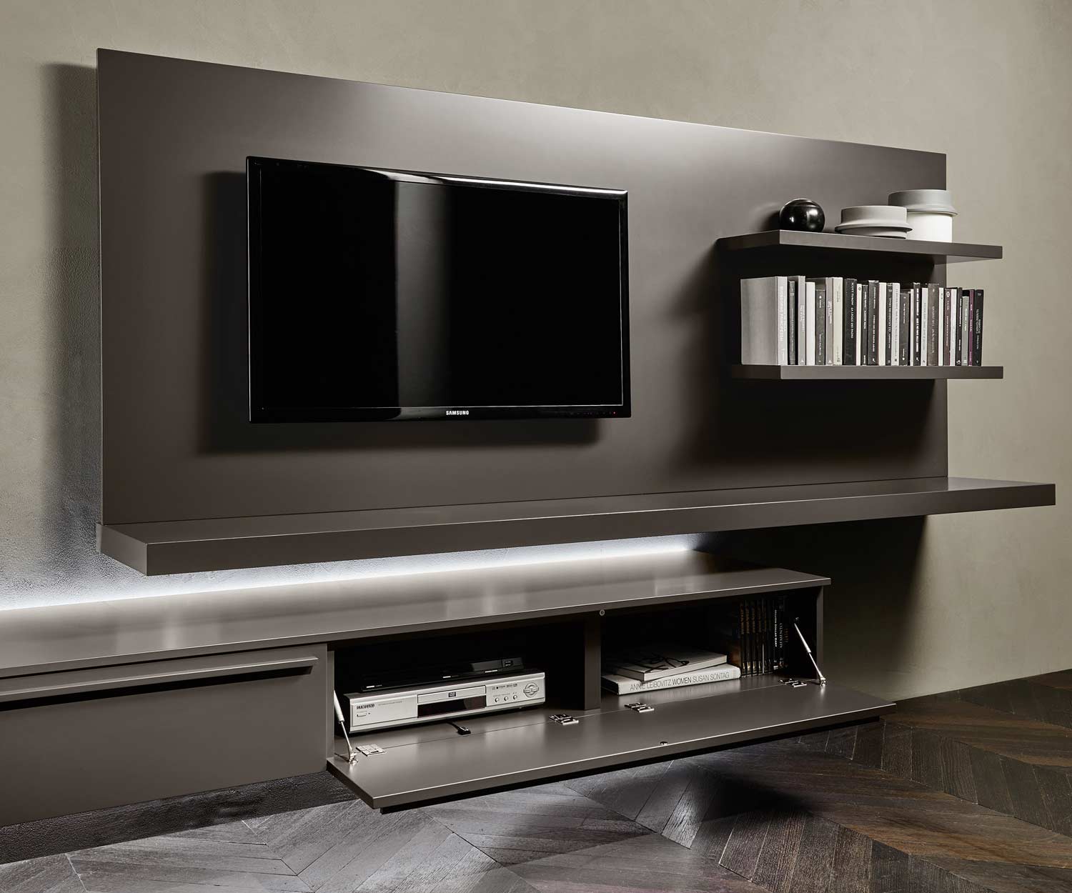Exclusieve Livitalia TV design wandplank hangende plank boekenkast in licht eiken