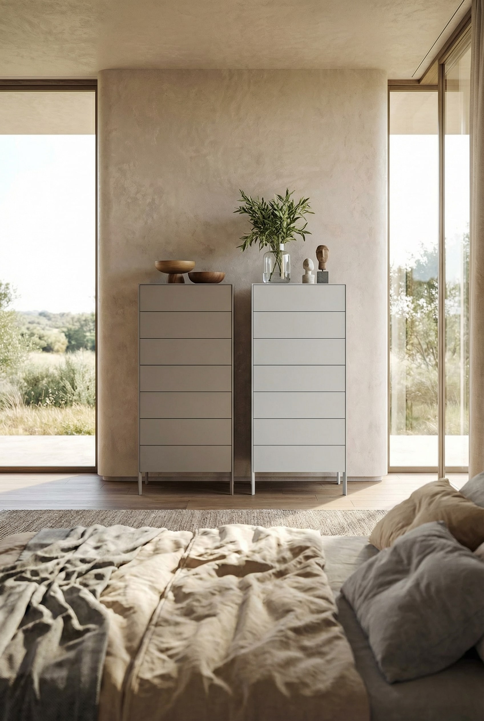 Hoge Capo d´Opera Another Day Commode in een compacte maar luxueuze slaapkamer. Hoge Capo d´Opera Another Day Commode in een compacte maar luxueuze slaapkamer.