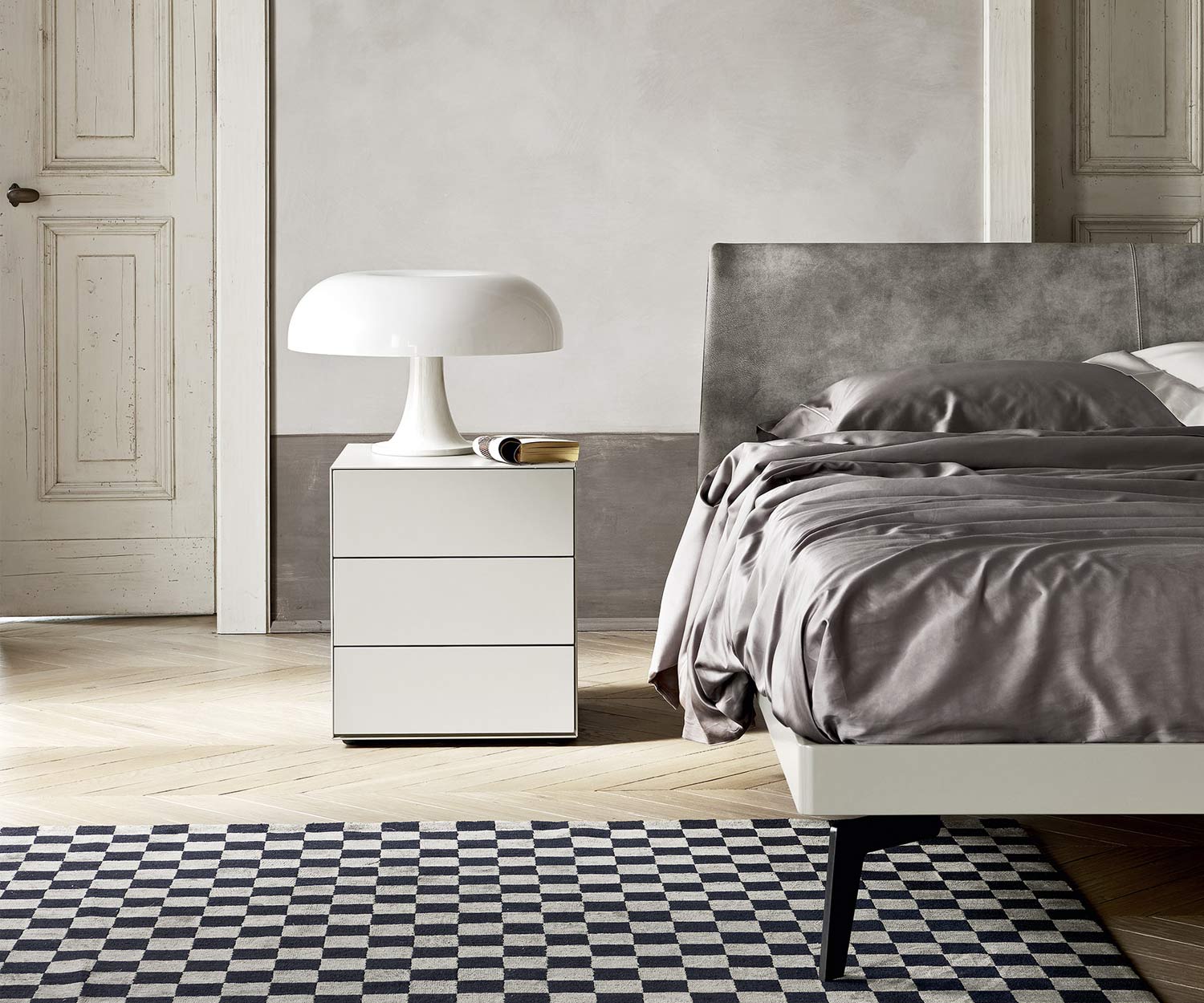 Minimalistisch Livitalia Design nachtkastje Ecletto met drie lades in wit Minimalistisch Livitalia Design nachtkastje Ecletto met drie lades in wit