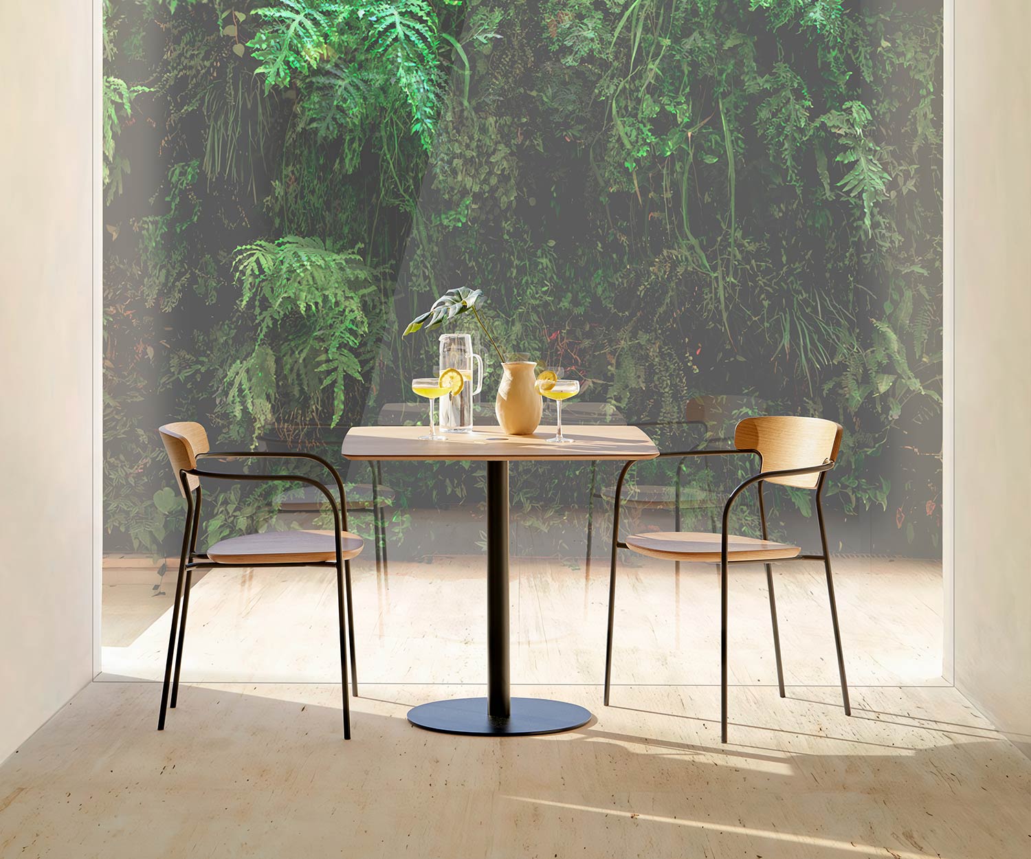 Punt Pecan houten stoel Punt Pecan houten stoel