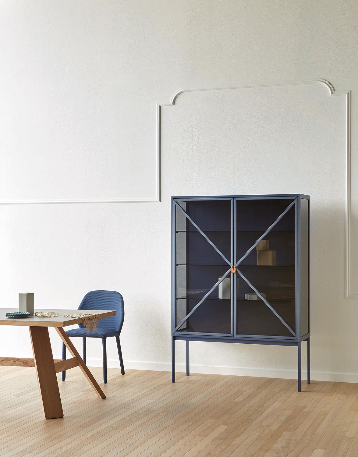 Design vitrinekast Miniforms Kramer