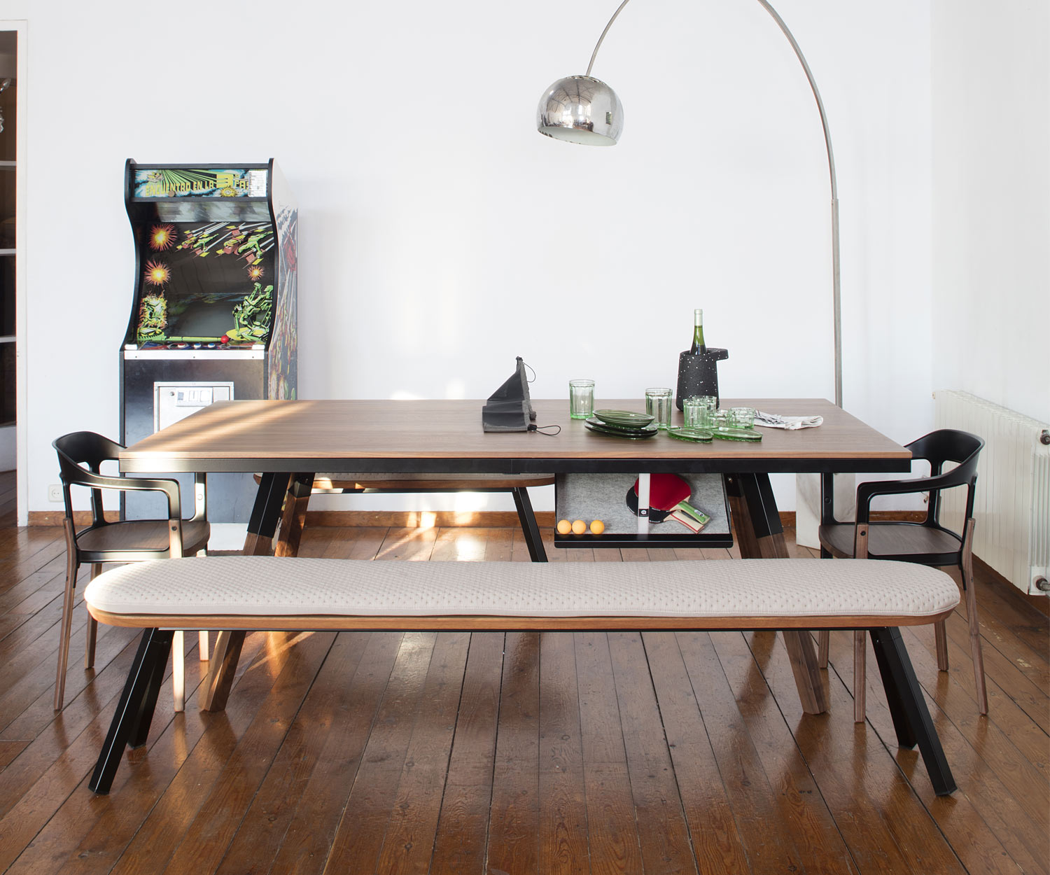 RS Barcelona Tafeltennistafel met walnoten tafelblad RS Barcelona Tafeltennistafel met walnoten tafelblad