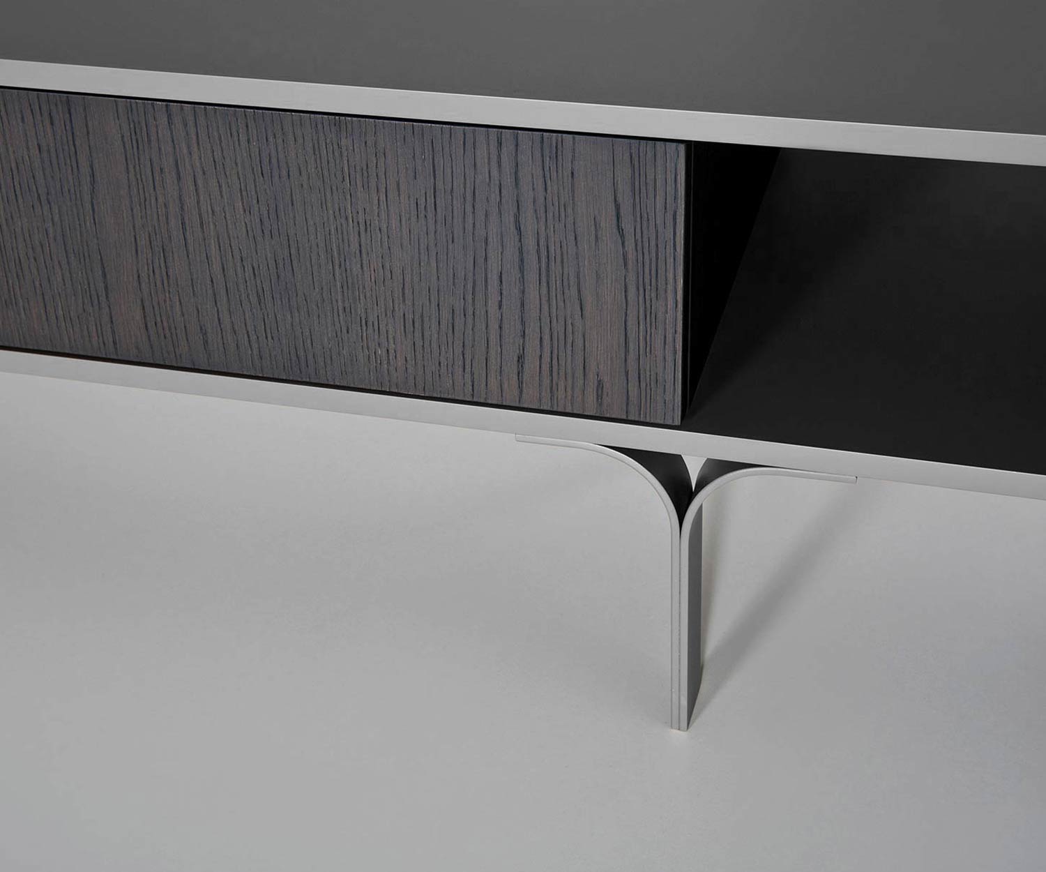 al2 Mobius 005 Design TV-design lowboard met ladefront en drie open vakken al2 Mobius 005 Design TV-design lowboard met ladefront en drie open vakken