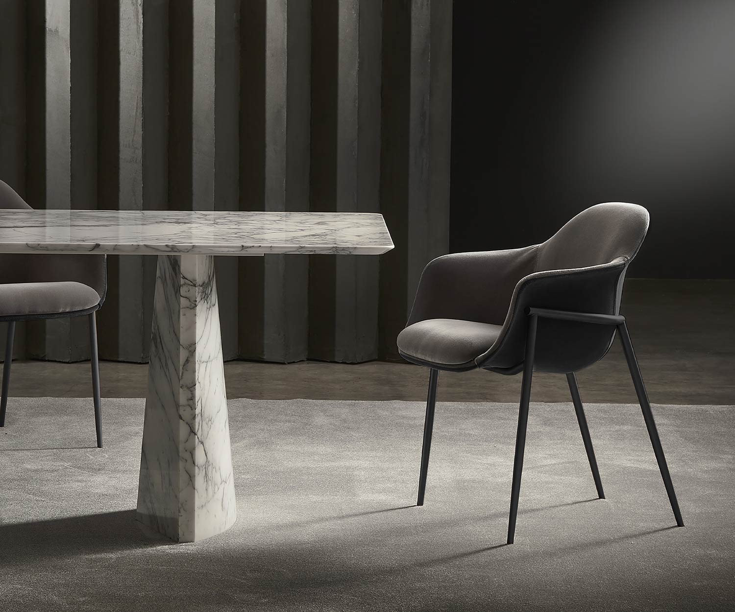 Exclusieve Marelli Chia Design fauteuil zwart frame Exclusieve Marelli Chia Design fauteuil zwart frame