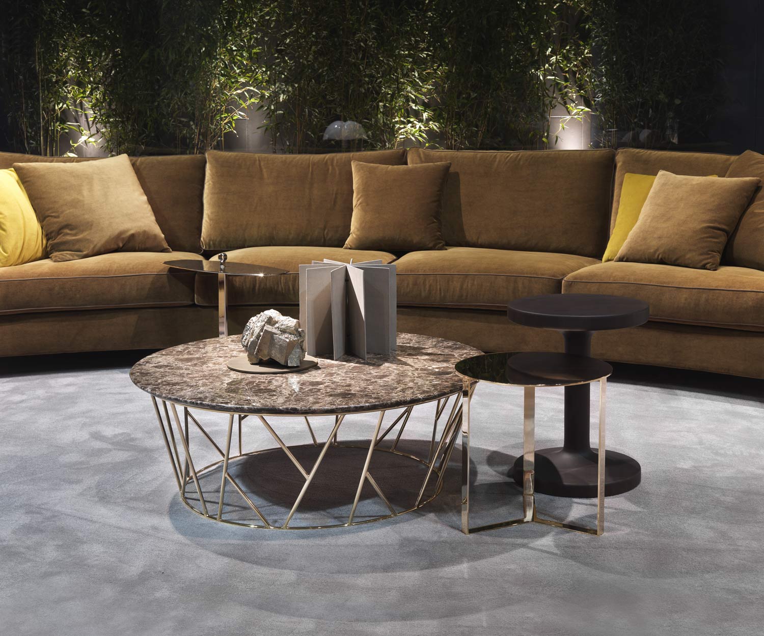 Modern Marelli Designer salontafel Twig Carrara marmer Modern Marelli Designer salontafel Twig Carrara marmer
