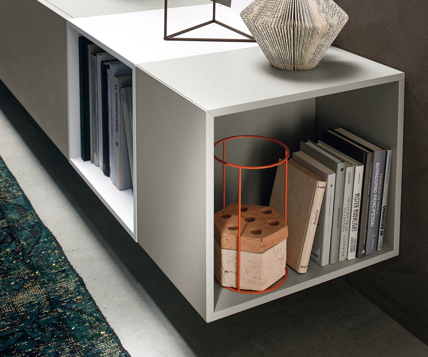 Modern hangend design wandmeubel C07 met open elementen in detail Modern hangend design wandmeubel C07 met open elementen in detail