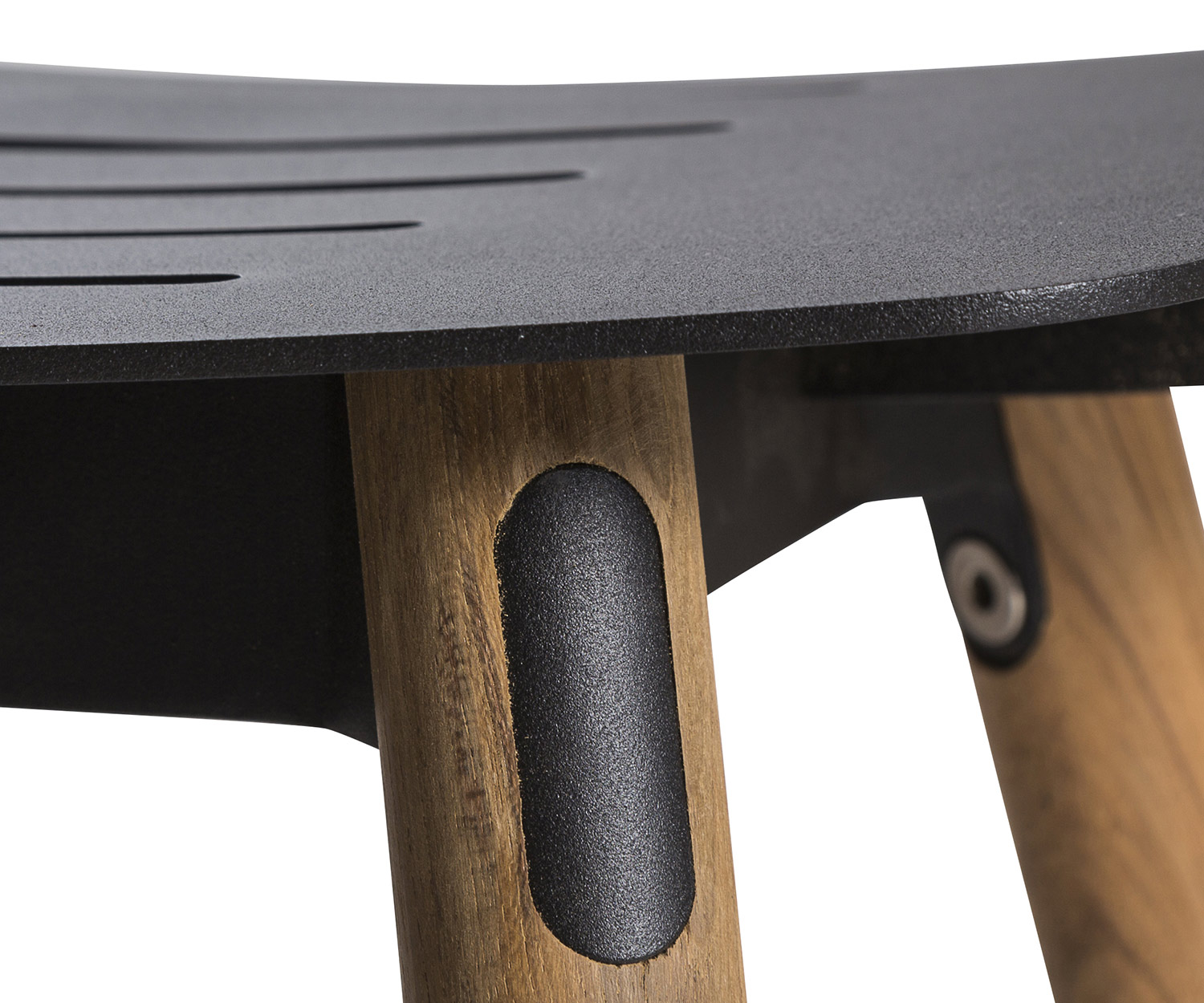Hoge kwaliteit Oasiq Coco design stoel teak detail poten en zitting Hoge kwaliteit Oasiq Coco design stoel teak detail poten en zitting