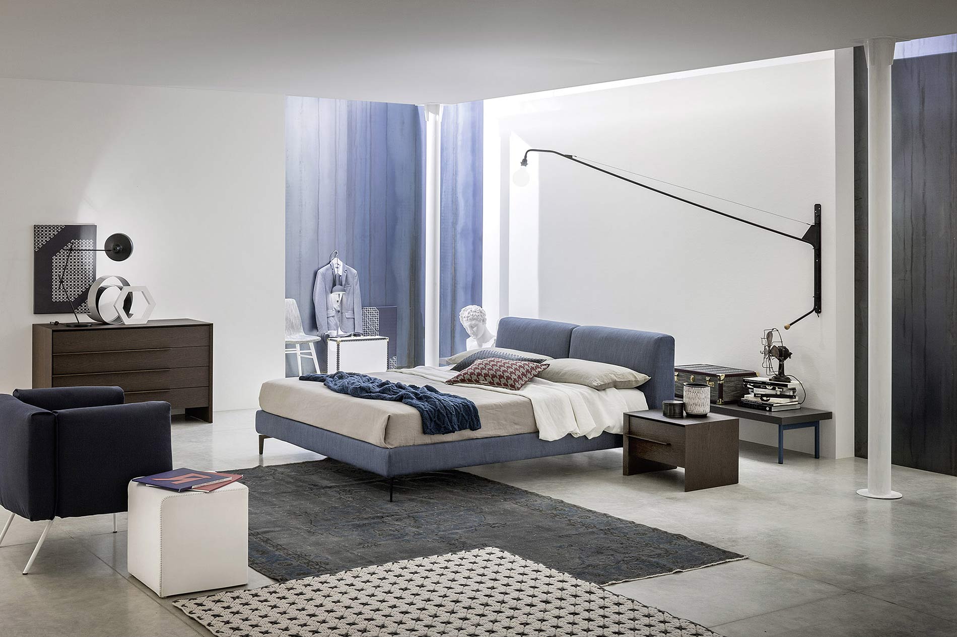 Blauw design gestoffeerd bed