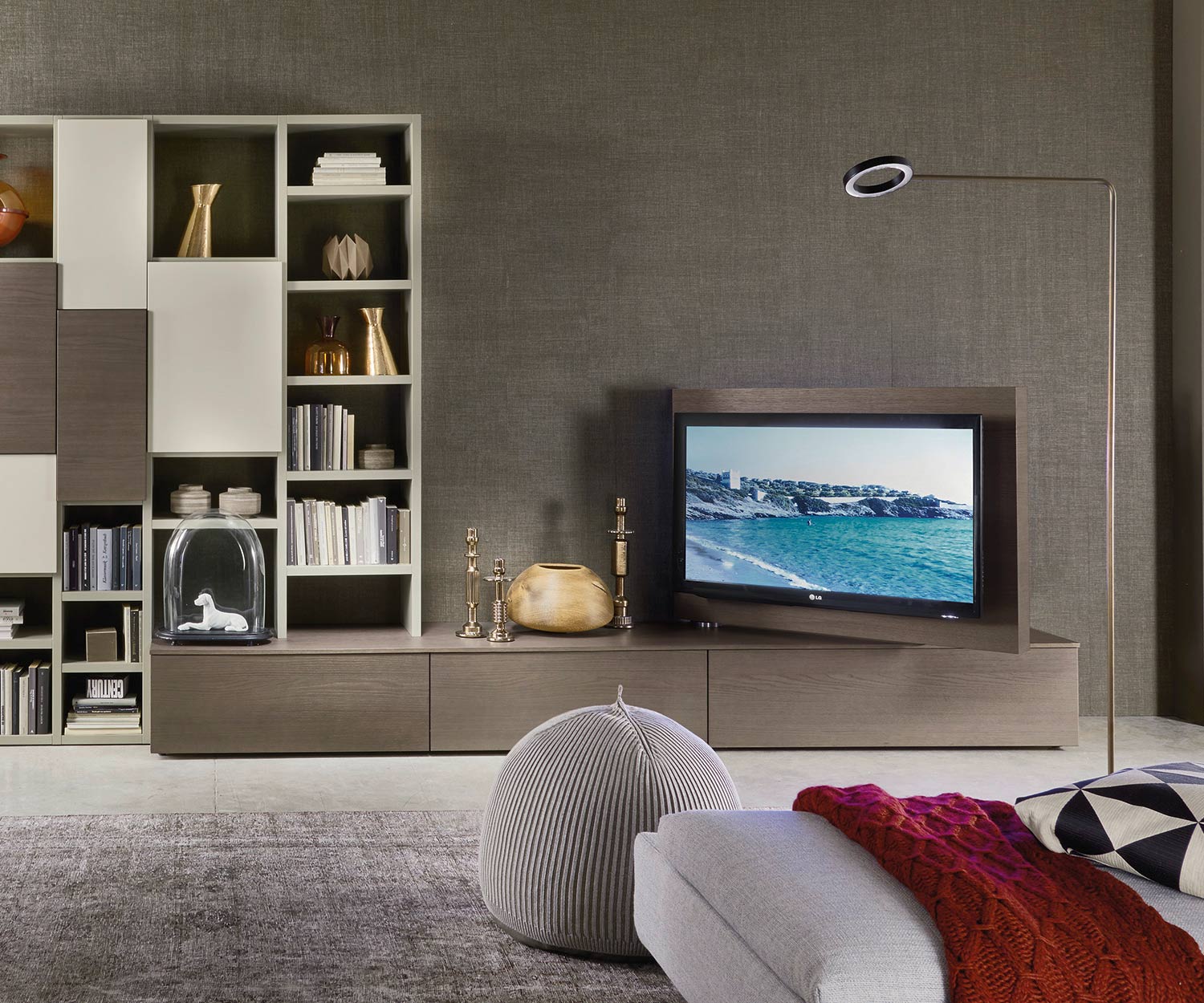 Exclusief Livitalia Vision-design lowboard met 90° draaibaar TV-paneel Exclusief Livitalia Vision-design lowboard met 90° draaibaar TV-paneel