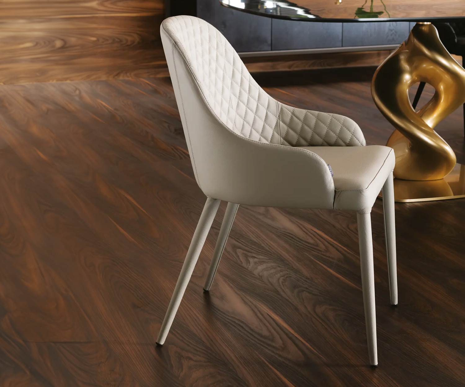 Ozzio Betta stoel Ozzio Betta stoel