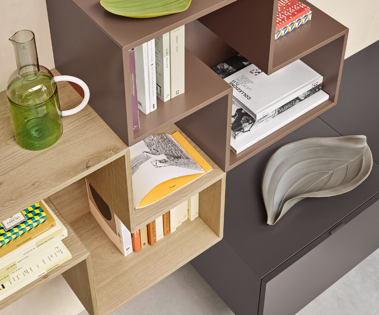 Exclusief Livitalia Design wandmeubel C23 met open boekenkast eiken fineer terracotta
